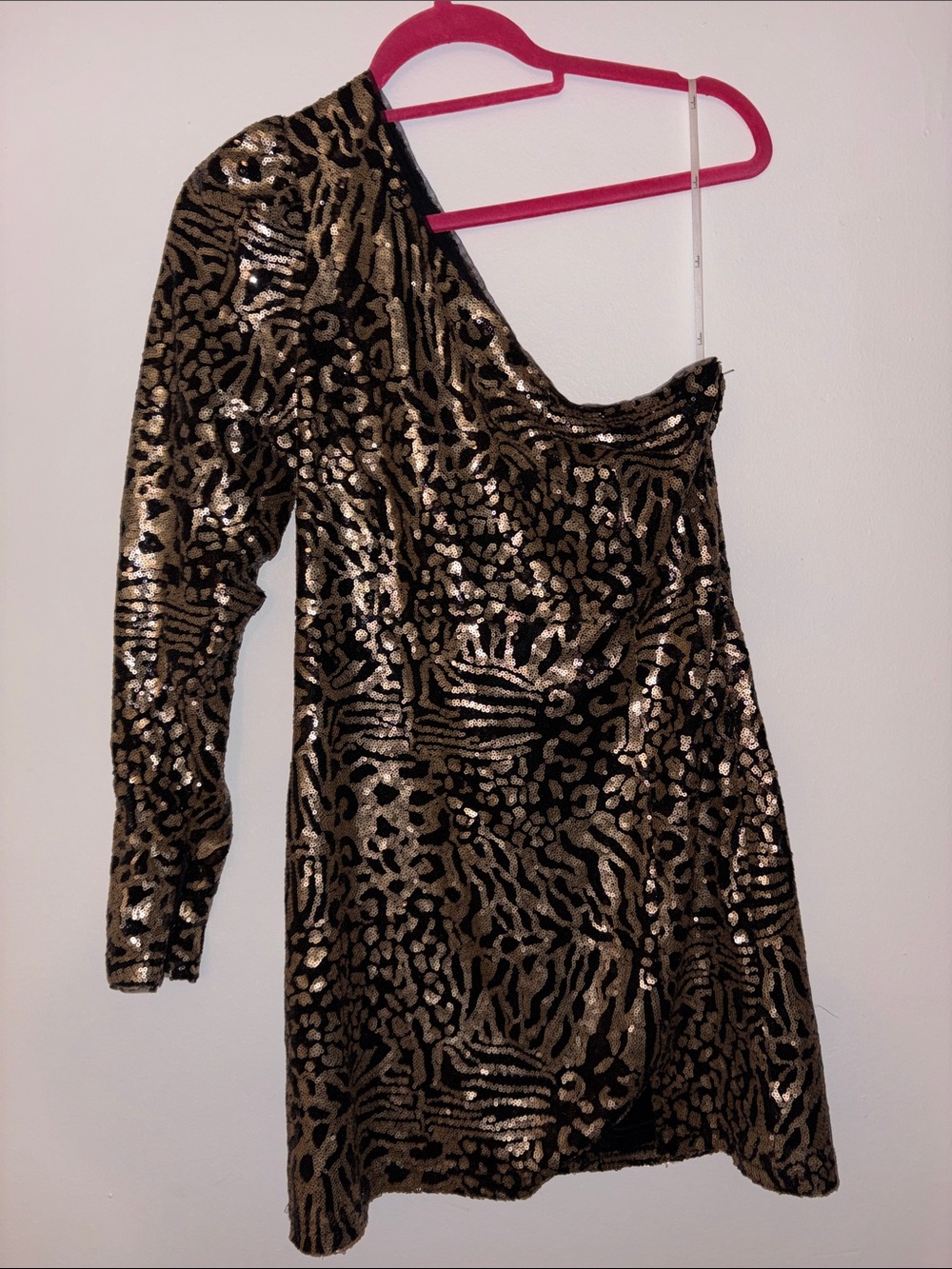 Lulu's One-Shoulder Black and Gold Sequin Mini Dress